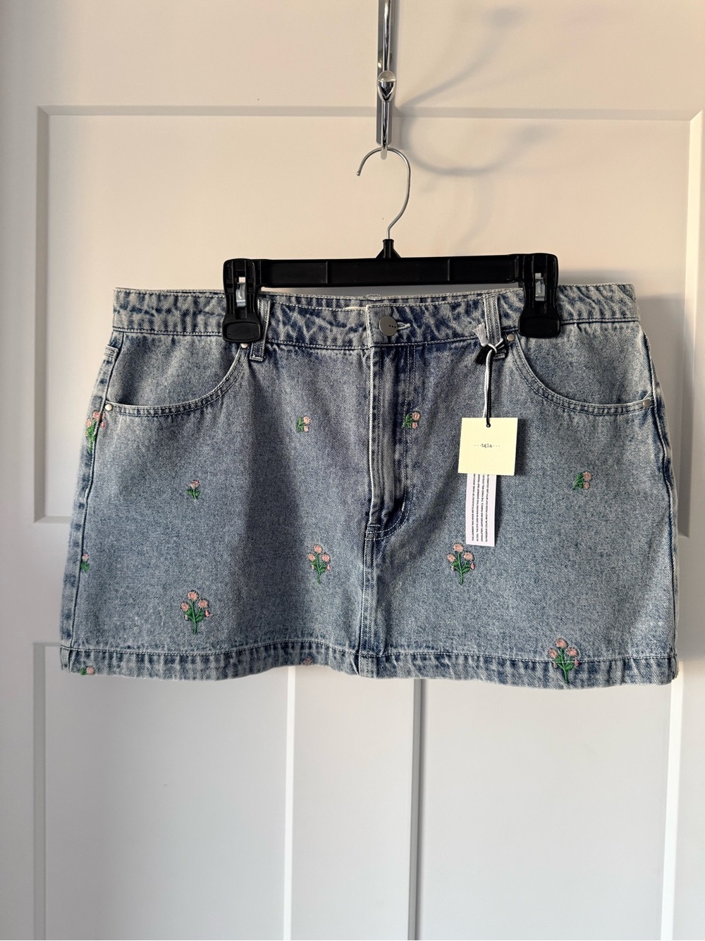 Tgla Women’s Blue Embroidered Denim Mini Skirt NWT Size XL 100% Cotton
